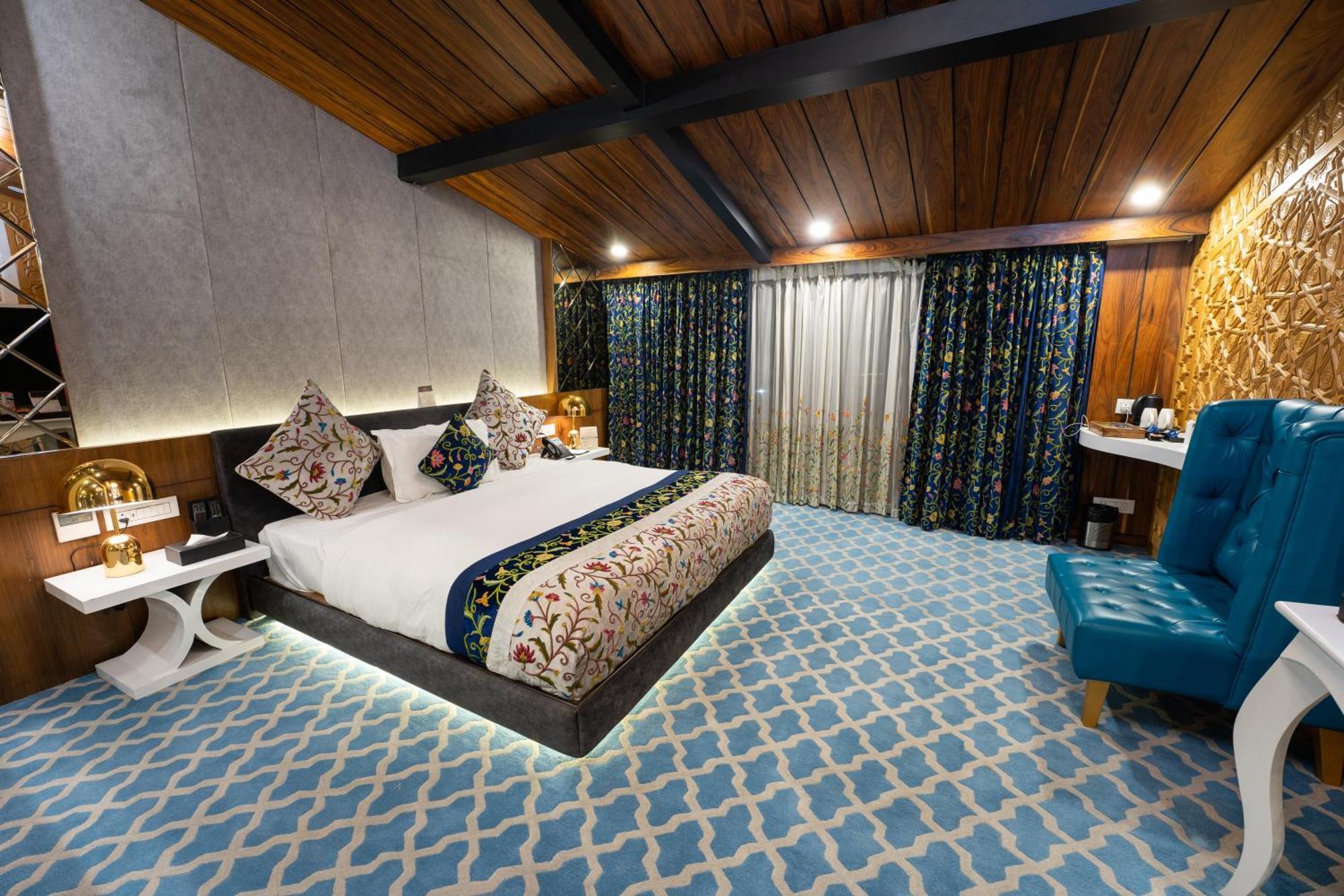 Hotel Snowland, Srinagar Exteriör bild
