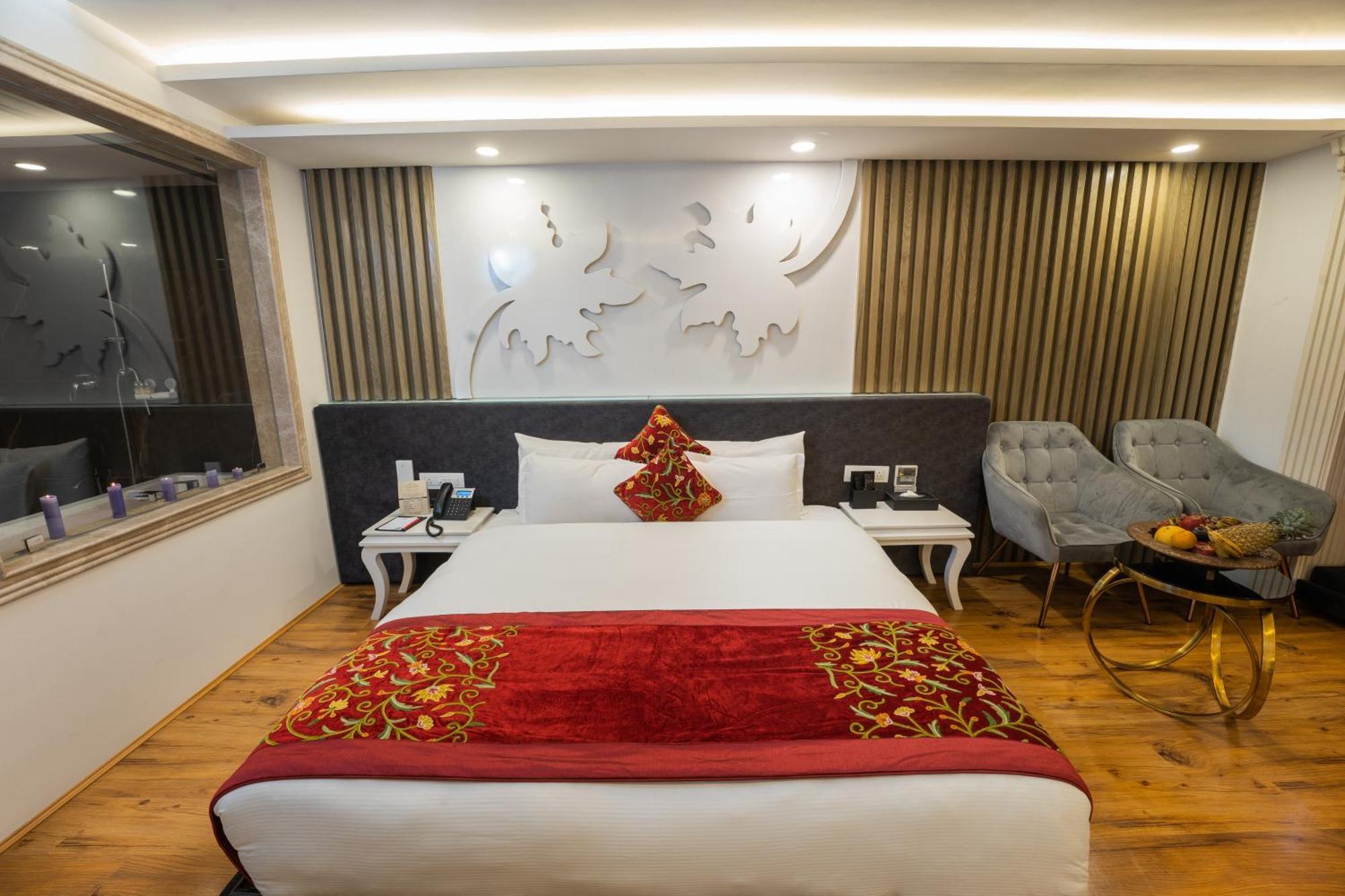 Hotel Snowland, Srinagar Exteriör bild