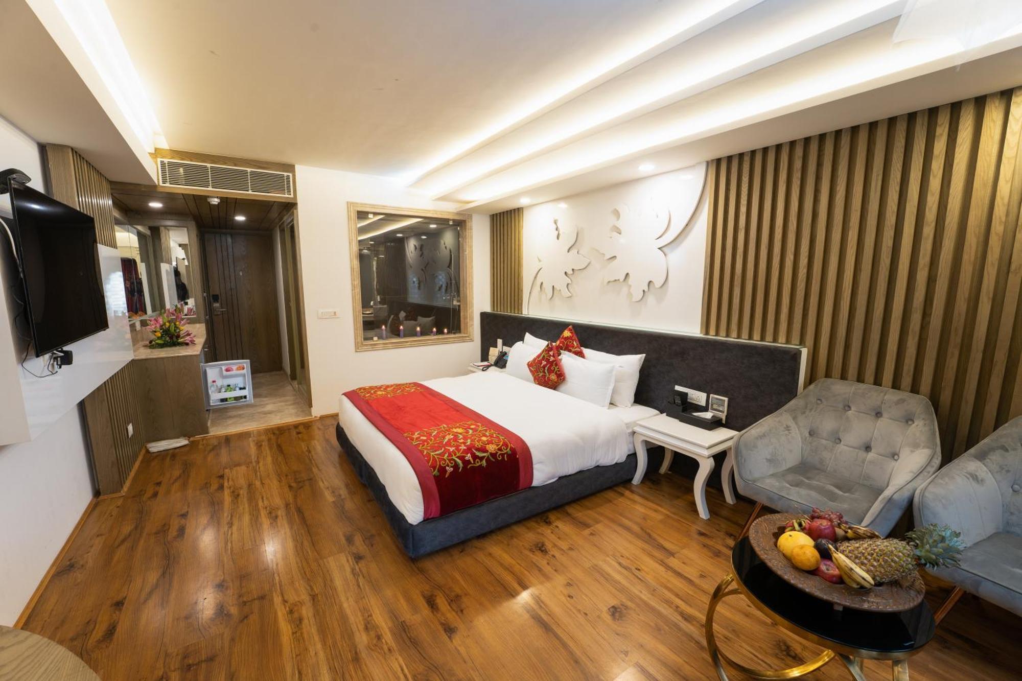 Hotel Snowland, Srinagar Exteriör bild